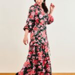 Sukienka w róże z falbanami - Kobiecowo - internetowy butik z odzieżą damską