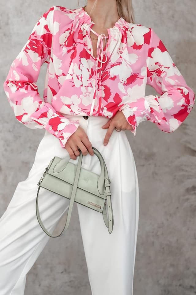 Bluzka biało czerwona z szerokimi mankietami - Kobiecowo - internetowy butik z odzieżą damską