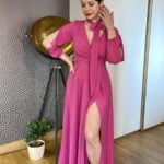 Długa suknia z rozcięciem na udzie - Kobiecowo - internetowy butik z odzieżą damską