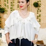 639A3637A Bluzka biała z falbanami casual oversize - Kobiecowo - internetowy butik z odzieżą damską