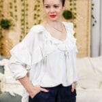 639A3647A bluzka biała z falbanami