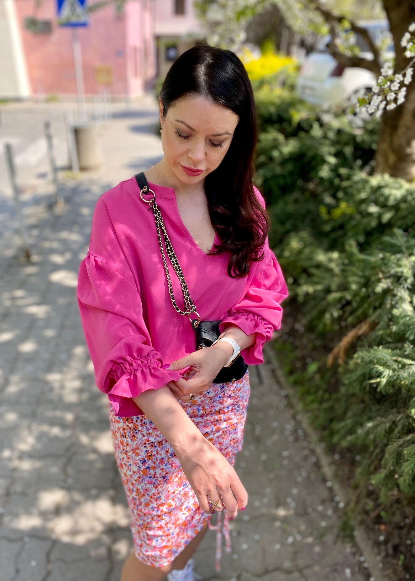 Fuksjowa bluzka wiązana na plecach - Kobiecowo - internetowy butik z odzieżą damską