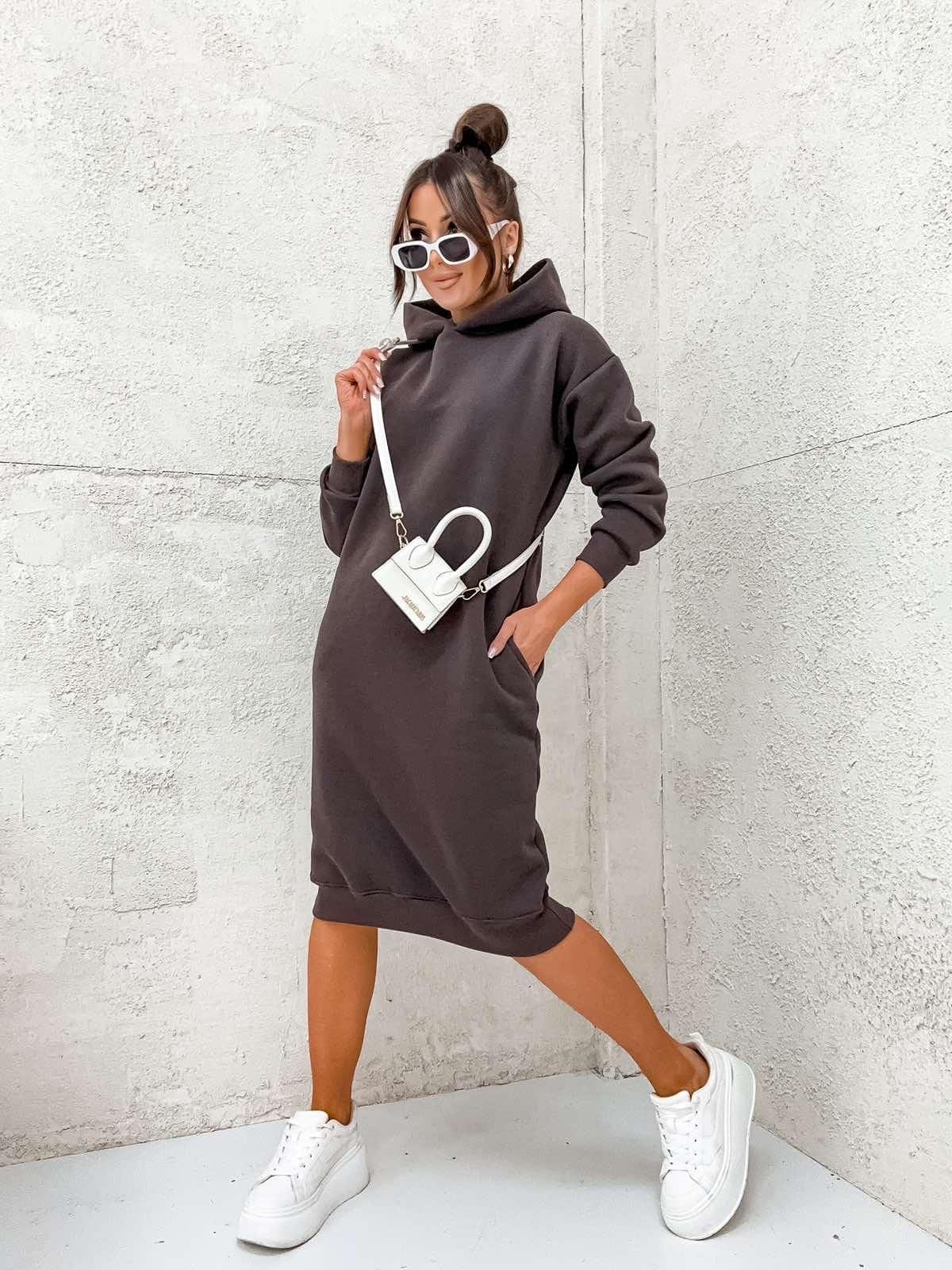 Czekoladowa sukienka z kapturem - Kobiecowo - internetowy butik z odzieżą damską