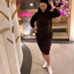 Czekoladowa sukienka z kapturem - Kobiecowo - internetowy butik z odzieżą damską