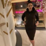 Czekoladowa sukienka z kapturem - Kobiecowo - internetowy butik z odzieżą damską