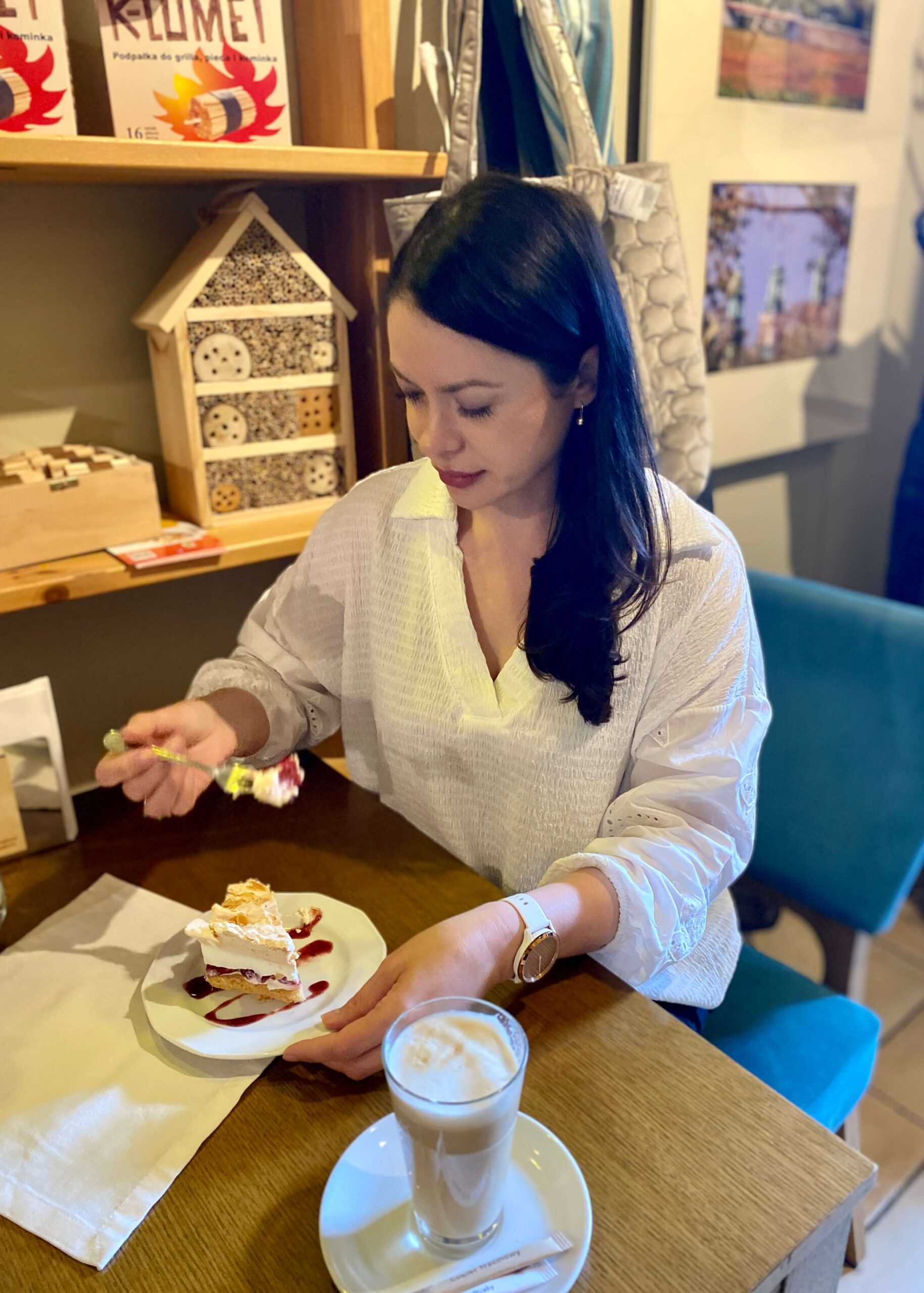 Biała haftowana bluzka - Kobiecowo - internetowy butik z odzieżą damską