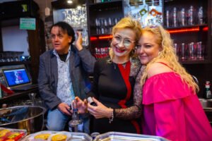 Dzień Kobiet w Italia da bere - Kobiecowo - internetowy butik z odzieżą damską Dzień Kobiet w Italia da bere - Kobiecowo - internetowy butik z odzieżą damską