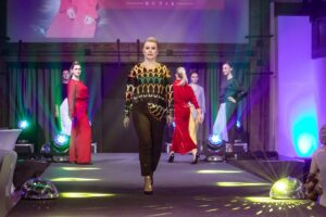 KMICE i pokaz Butiku Kobiecowo - Kobiecowo - internetowy butik z odzieżą damską