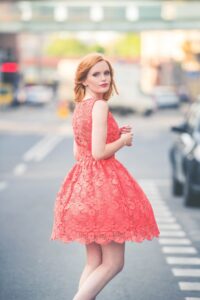 Kładka Rondo Rzeszów – sesja z modelką Basią - Kobiecowo - internetowy butik z odzieżą damską Kładka Rondo Rzeszów – sesja z modelką Basią - Kobiecowo - internetowy butik z odzieżą damską