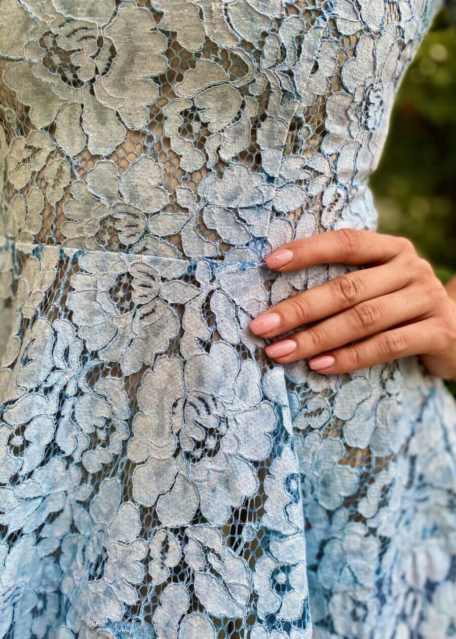 Koronkowa rozkloszowana sukienka - Kobiecowo - internetowy butik z odzieżą damską