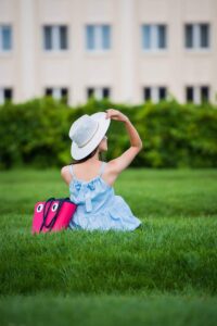 Letnia stylizacja - Ogrody Bernardyńskie - Kobiecowo - internetowy butik z odzieżą damską Letnia stylizacja - Ogrody Bernardyńskie - Kobiecowo - internetowy butik z odzieżą damską