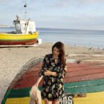 Czarna sukienka w kwiatowy print - Kobiecowo - internetowy butik z odzieżą damską