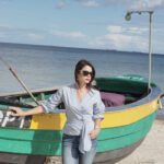 wiazana-bluzka-w-paski-3-1 Kopertowa bluzka w paski - Kobiecowo - internetowy butik z odzieżą damską