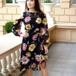 Asymetryczna sukienka w kwiaty - Kobiecowo - internetowy butik z odzieżą damską